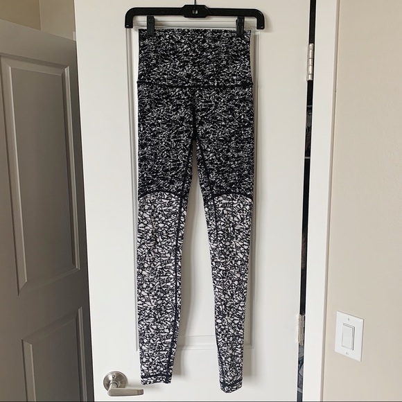 lululemon athletica Pants - Lululemon Wunder Under Leggings